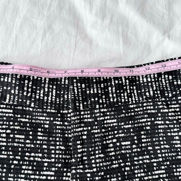 Alice + Olivia Printed Mini Shorts size ) - Picture 12 of 12